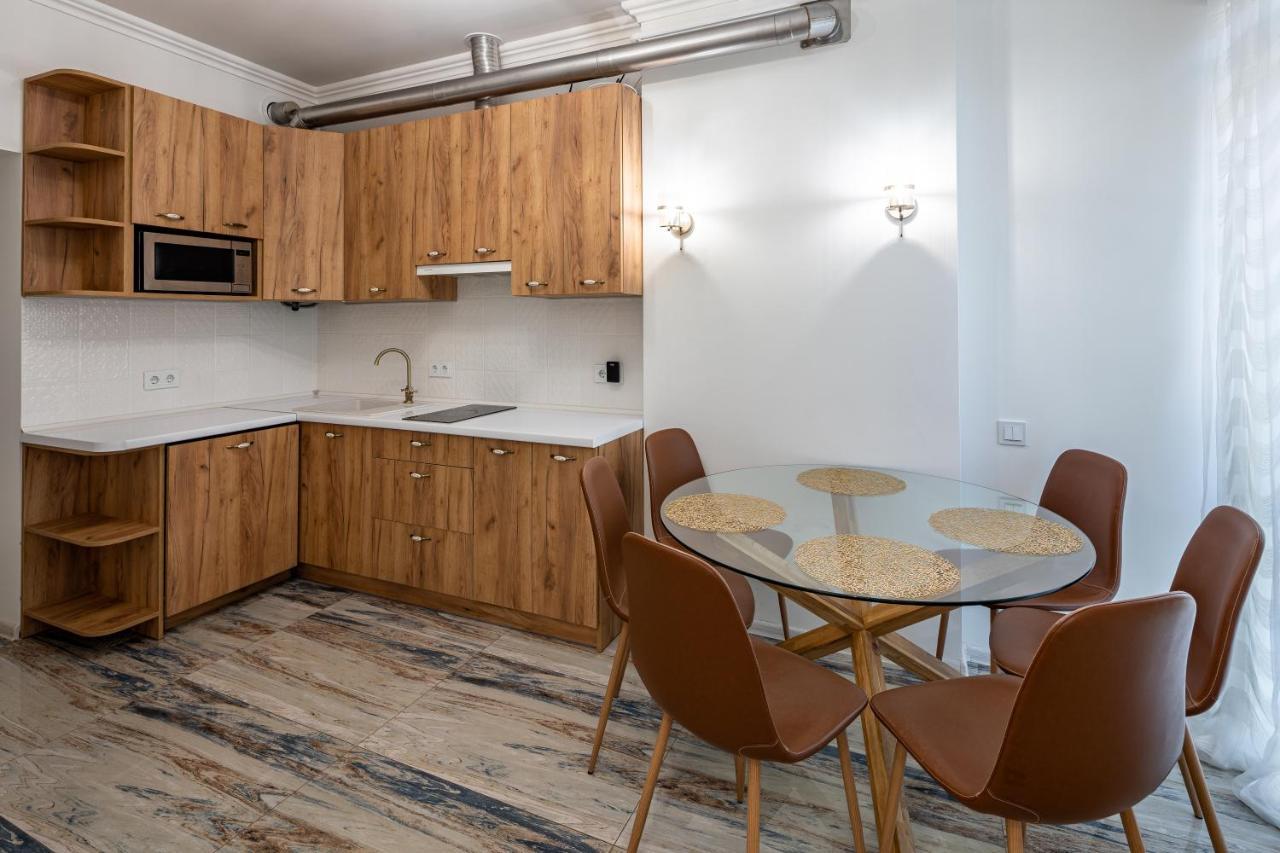 Romari Вічева 1 Apartment Lviv Exterior photo